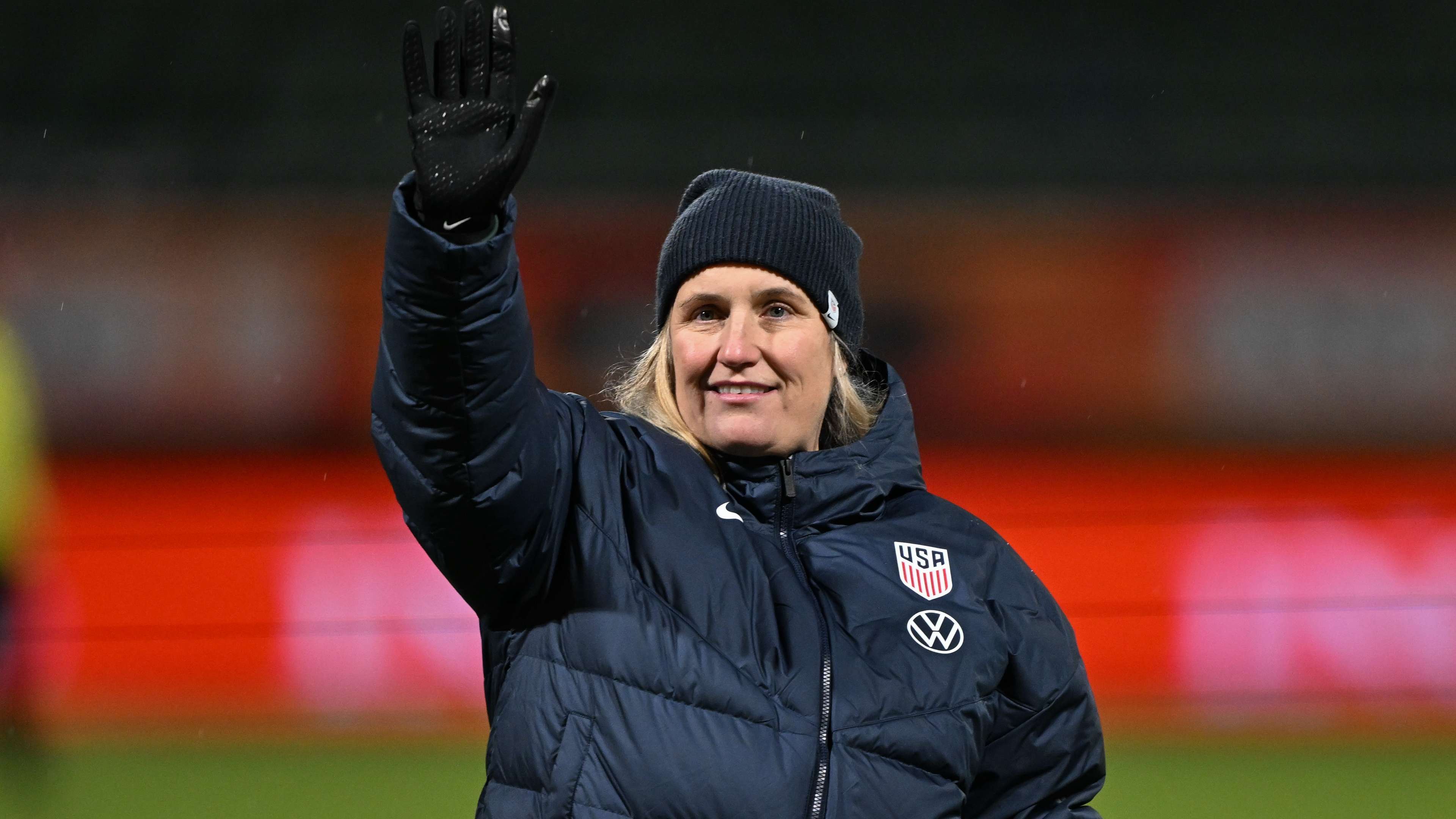 亲会上与众 亲会上与众